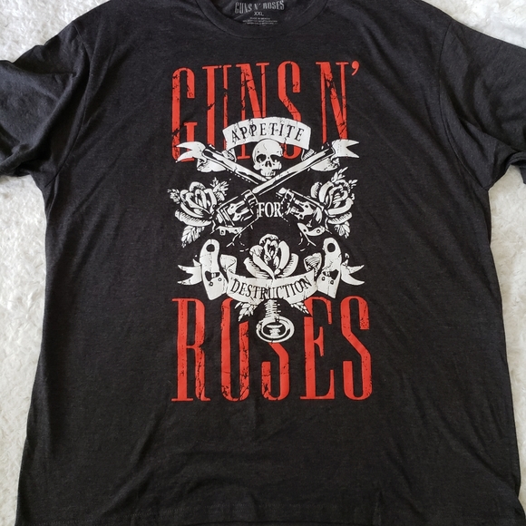 Other - Guns and roses tee shirt